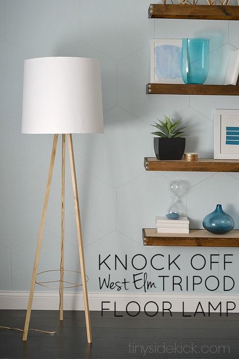 West Elm Inspired Tripod Floor Lamp {Knock Off Decor Series} Great step by step tutorial to make this lamp!  No fancy tools required! #knockoff #lamp #diy #westelm Diy Tripod, West Elm Inspired, Diy Floor Lamp, Diy Luminaire, Lamp Diy, Diy Lampe, Tripod Floor Lamp, Floor Lamps Living Room, Diy Ikea