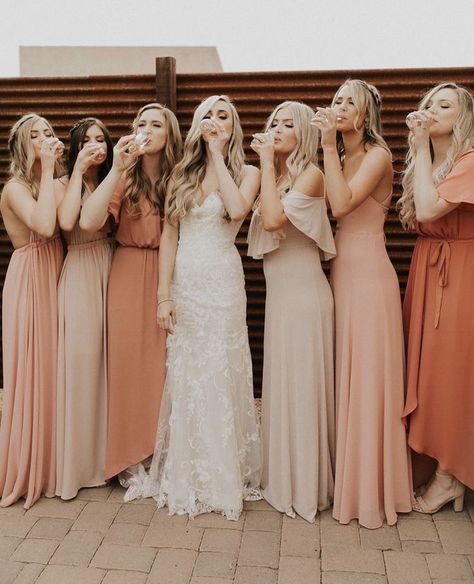 Bridesmaid Dress Patterns, Bridesmaid Dresses Different Colors, Patterned Bridesmaid Dresses, Mumu Wedding, Blush Pink Bridesmaids, Blush Pink Bridesmaid Dresses, Blush Wedding Dress, Dusty Blush, Pink Wedding Dress