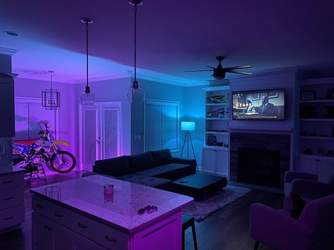 No Furniture Living Room, Room Ideas Led Lights, Furniture Living Room Ideas, Futuristic Living Room, Vaporwave Room, Fall Dining Room Table, Hue Lights, Retro Living Rooms, Future Apartment Decor