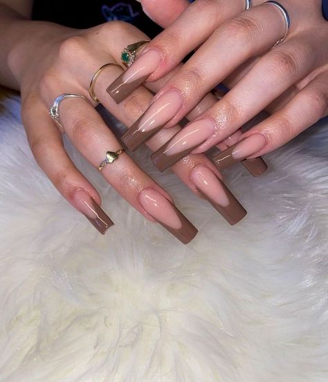 Acrylic Nails Lavender, Brown Frenchies, Frenchies Acrylic Nails, White Tip Acrylic Nails, Nails Lavender, Maquillage On Fleek, Brown Acrylic Nails, Tapered Square Nails, Lavender Nails