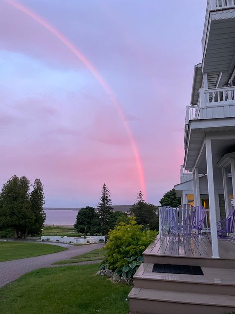 Summer In Michigan, Northern Michigan Aesthetic, Mackinac Island Aesthetic, Macinak Island Michigan, Lake Michigan Aesthetic, Michigan Aesthetic, Michigan Spring, Michigan Lake House, Mackinac Island Wedding