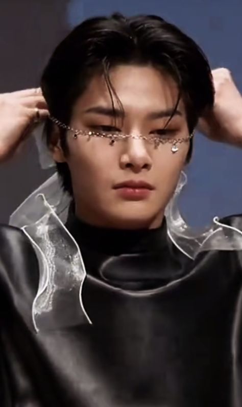 Jeongin Face Chain, Majestic Men, Face Chain, Straykids Jeongin, Strawberry Baby, Yang Jeongin, K Pop Star, Prom Dress Inspiration, Dove Cameron