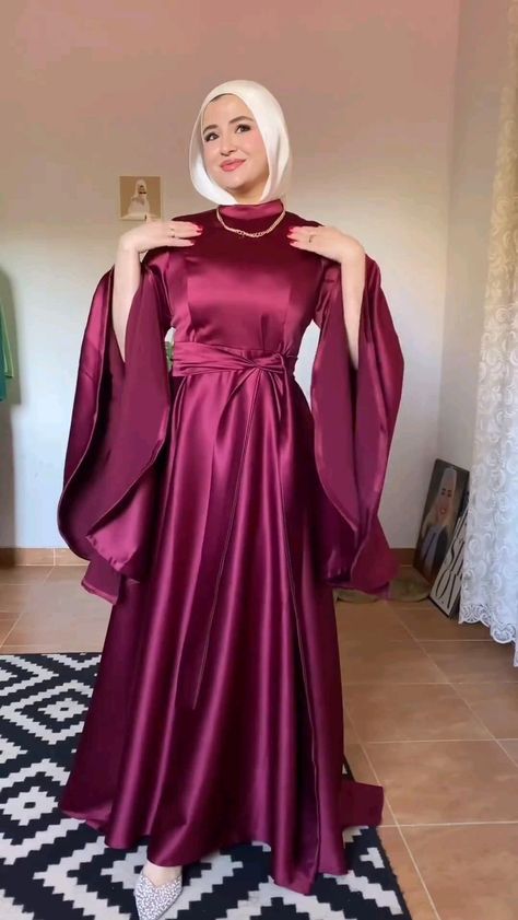 Hijabi Dresses Soiree, Dress Hijab Soiree, Dress Soiree, Hijab Soiree, Suits For Women Indian, Simple Long Dress, Stylish Outfits Casual, Simple Gowns, Soiree Dress