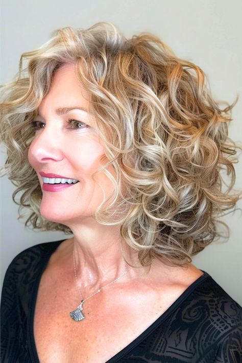 Shoulder-Length Curls Hairstyle for Women Over 60. Haircut Ideas Brown Hair, Hair Beachy Waves, Rock Your Locks, Sleek Low Bun, Classic French Twist, Bun High, Youthful Hairstyles, Twist Box Braids, Side Swept Curls