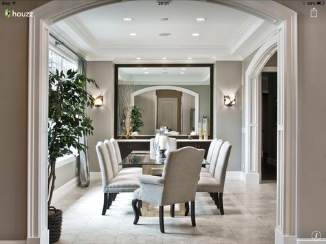 Wall "arch" detailing between entrance hall and sitting room area. Archways In Homes, Dining Room Decor Elegant, Beige Dining Chair, Arch Designs, Transitional Dining Room, Elegant Dining Room, Interior Modern, The Dining Room, Dining Room Walls