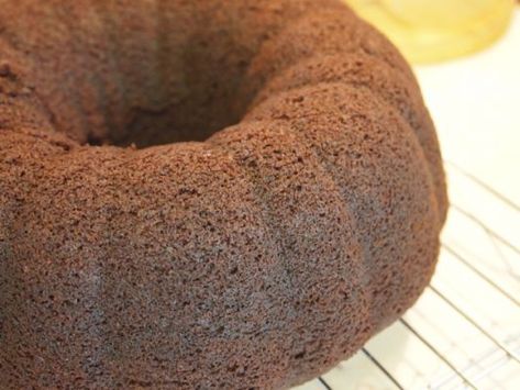 Looking for the perfect Chocolate Porter Bundt Cake recipe? You found it! Plus, we have experts on hand to answer questions as you cook. Porter Cake, Beer Pairing, Bundt Cake Recipe, Food Video, Beer Bread, Food Chocolate, Bundt Cakes Recipes, Recipe Details, New Food