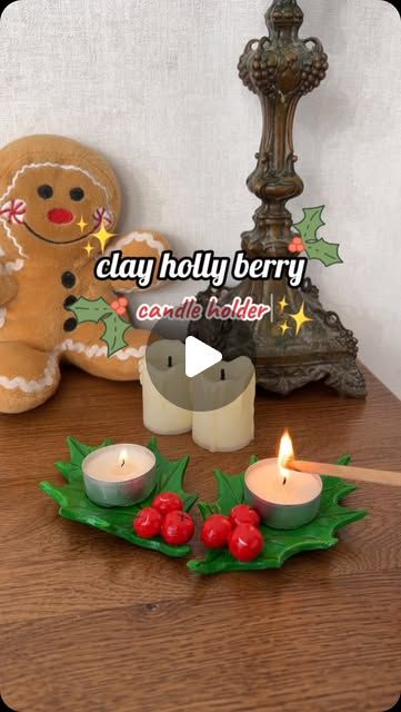 Diy Airdryclay, Clay Candle Holders Diy, Christmas Tea Light Holder, Candle Holder Diy, Christmas Votives, Berry Candle, Clay Candle Holders, Clay Candle, Air Dry Clay Projects