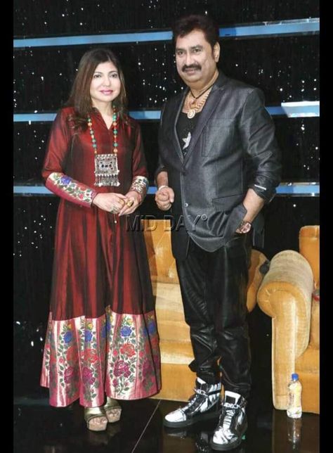 Alka Yagnik and Kumar Sanu Kumar Sanu Photo, Bollywood Singers, Indian Singers, Alka Yagnik, Kumar Sanu, National Film Awards, Indian Language, Indian Bridal Fashion, Composers