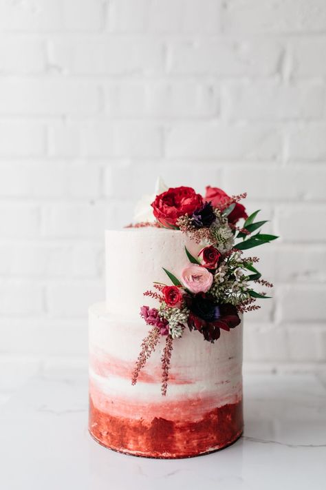 Textured Wedding Cakes, Watercolor Wedding Cake, Mr Mrs Cake Toppers, Wedding Cake Ombre, Cake With Flowers, Winter Wedding Cake, Buttercream Wedding Cake, Rustic Wedding Cake