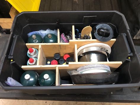 Camping Storage Kitchen, Rv Tool Storage Ideas, Camp Kitchen Storage, Camping Tote Organization, Camping Bins Organization, Tent Camping Organization Storage, Tent Camping Food Storage, Camping Dishes Storage, Camping Kitchen Organization