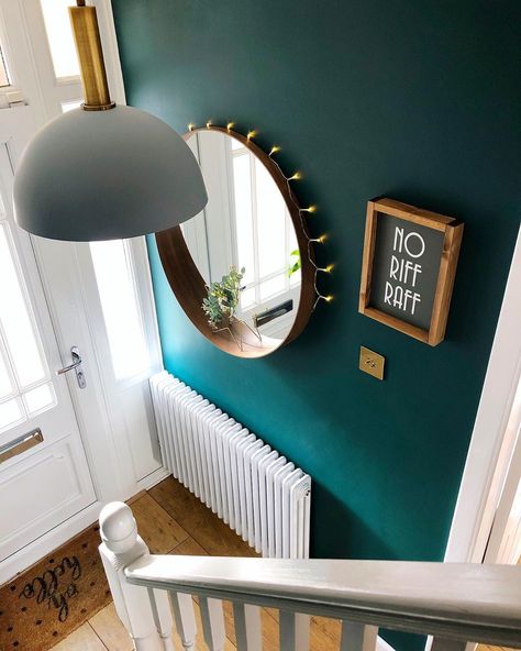 Teal hallway. Round mirror. Blue-green hallway. Teal Hallway, Navy Hallway, Green Entryway, Bright Hallway, Wallpaper Teal, Green Hallway Ideas, Entrance Hall Decor, Victorian Hallway, Teal Chair