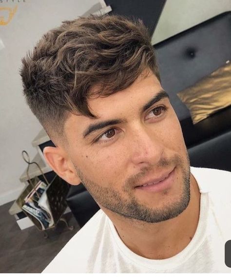 Oblong Face Haircut, Oblong Face Haircuts, Boys Haircuts Curly Hair, Oblong Face, Mens Summer Hairstyles, Crop Haircut, Mens Hairstyles Medium, Haircut Men, Edgy Haircuts