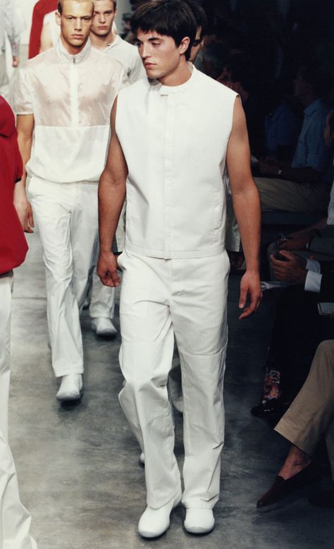 Prada 90s, Early 2000 Fashion, Prada Menswear, Prada Runway, Men 90s, 90s Men, 90s Runway, Mens 90s, 2000 Fashion