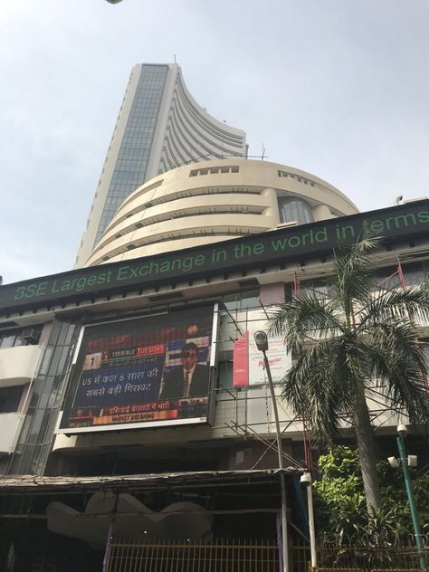 Hyderabad: Less than a fortnight into the exposure of a massive Rs 2,000 crore fraud, domestic bourses, BSE and NSE, on Monday suspended the licence of the city-based Karvy Stock Broking Ltd (KSBL) for non-compliance of regulatory provisions of stock exchanges. Bse Stock Exchange, Nse Stocks, Hostile Work Environment, Dashboard Interface, Regulatory Compliance, Capital Market, Stock Exchange, Instagram Food, Work Environment