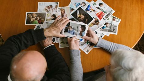 Do you struggle with how to remember names and faces? Recent research from Northwestern University may present the answer. Movie Inside Out, Culture Quotes, France Culture, Elder Care, Etiquette And Manners, Plant Problems, Genetic Testing, Paint Color Palettes, University Of Oregon