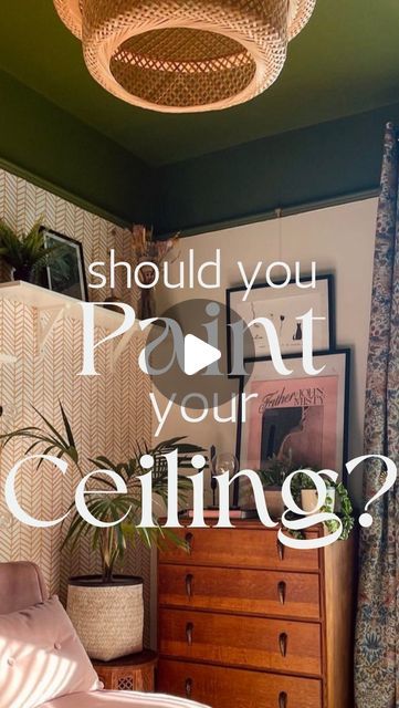 moxie & co. | short-term rental stylist™️ on Instagram: "Painting your ceiling [a colour other than white] draws the eyes up and can actually make your room appear larger. It’s a great way to add depth and individuality to a space. Are you playing it safe in your @airbnb and overlooking the 5th wall? #str #airbnbdesign #airbnbdecor #airbnbstylist #shorttermrental #airbnbhost #airbnbcohost #ontarioairbnb #ontariocottage #ontariogetaway #ontariocanada #discoverontario #kawarthalakes #kawsartha #paintedceiling #cottagedecor #cabindecor #airbnbdesigner" Ceiling Different Color Than Walls, Ontario Cottages, Kawartha Lakes, Airbnb Design, Instagram Painting, Airbnb Host, Air B And B, Short Term Rental, Painted Ceiling