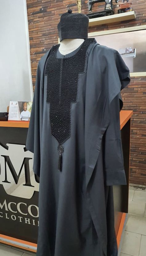 Luxury Fitted Bandhgala For Puja, Men Groom Suit, Agbada Designs For Men, Agbada Outfit, Agbada Design, Stylish Men Wear, Black Range, Nigerian Men Fashion, African Wear Styles For Men