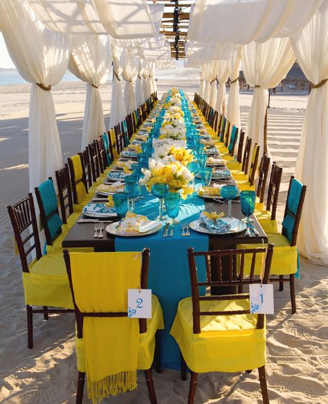 Bright Beach Wedding by Mindy Weiss. Photo: Simone and Martin Photography Wedding Outside, Beach Wedding Reception, Outdoor Dinner, Beach Ceremony, Yellow Wedding, Long Table, Wedding Receptions, Reception Ideas, Green Wedding