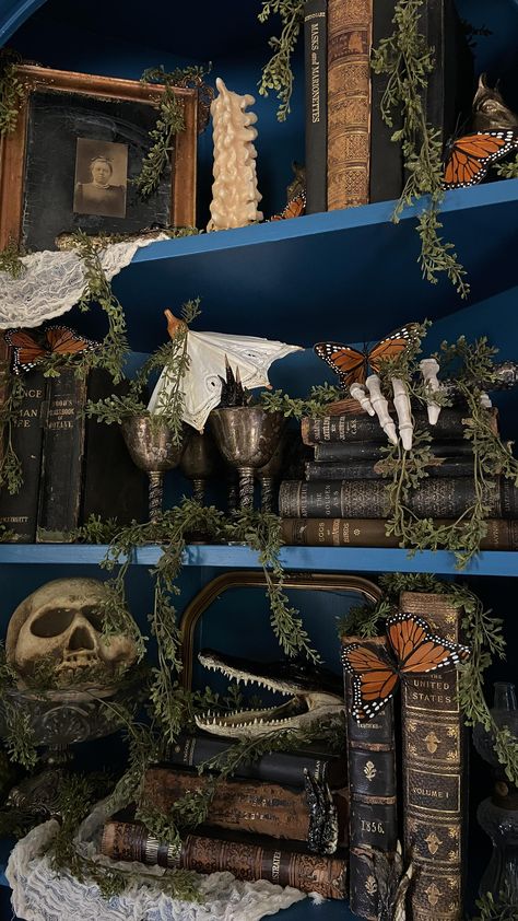 Day Bed Room, Cozy Kitchen Ideas, Apothecary Decor, Vintage Fall Decor, Moody Decor, Witch Cottage, Forest Decor, July 5th, Halloween Decorating