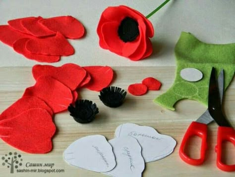 Felt Poppy, Sew Tutorials, Felt Flowers Patterns, Felt Flower Tutorial, Flowers Crown, Felt Flowers Diy, Fabric Flower Tutorial, Bantal Sofa, Poppy Flowers