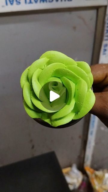 𝐀𝐛���𝐡𝐢𝐣𝐢𝐓 𝐃𝐍 (𝐃𝐫𝐞𝐚𝐦_𝐂𝐚𝐤𝐞𝐬) on Instagram: "How to make wipped cream flower rose 🌹  #cake #viral #vanillacake #pastry #instagram #instareels #chocolatecakes #birthday #anniversary #maa #lovecake #whiteforest #wippedcream #trendingreels #shortshorts #strawberrycake #facebookreels" Wipped Cream, Making Decorations, Piping Flowers, How To Make Rose, Cream Candy, Cream Flower, Magic Cake, Buttercream Flowers, Dream Cake