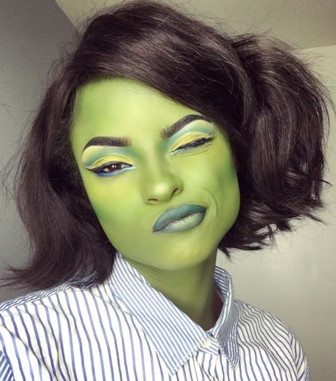 blackwomenincostume: “This makeup 😩♥️via @indikos ” Alien Face Paint, Nerd Costumes, Black Cosplayers, Alien Makeup, Makeup Tumblr, Halloween Coustumes, Alien Costume, Face Paint Makeup