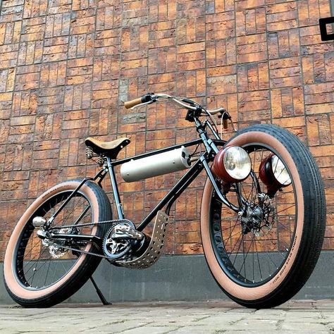 Beautiful Vintage Ebikes and Scrambler 2.0 Ebike | EvNerds Custom Rat Rods, Vintage Mountain Bike, Rat Rod Bike, Vintage Indian Motorcycles, E Bicycle, Motorized Bicycle, Custom Bicycle, Indian Motorcycle, Gravel Bike