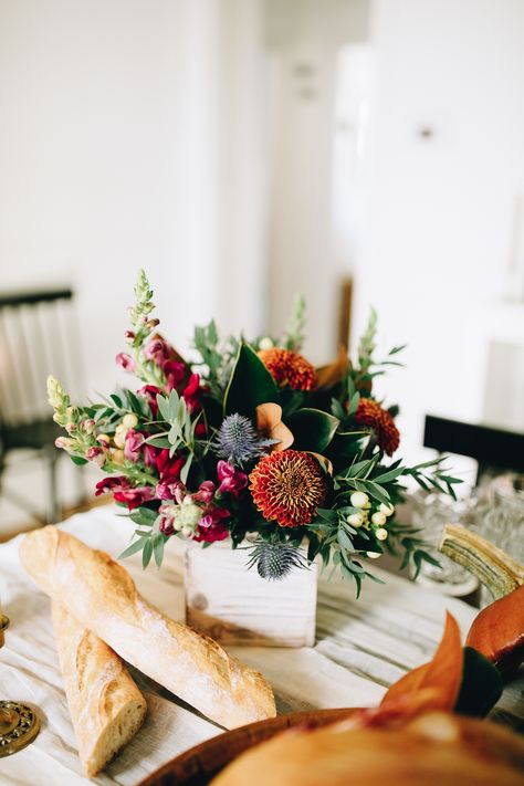 Flower Boxes Wedding Table, Small Thanksgiving Floral Arrangements, Modern Fall Flower Arrangements, Thanks Giving Flower Arrangement, Floral Thanksgiving Centerpieces, Thanksgiving Flowers Centerpieces, Thanksgiving Flower Arrangement, Thanksgiving Floral Arrangements Diy, Thanksgiving Flowers Arrangements