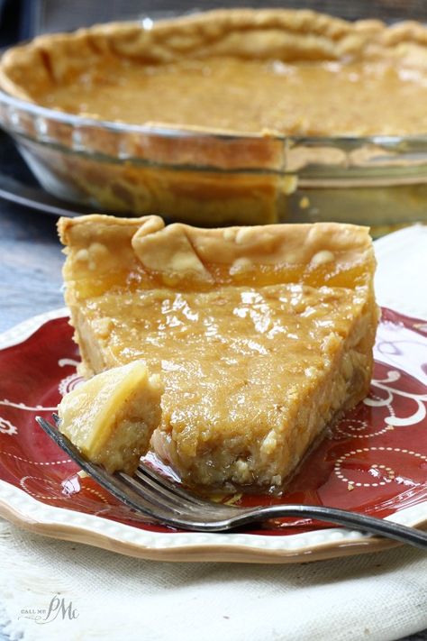 A popular pie, this Old Fashioned Sugar Pie Recipe has a caramel custard filling and flaky crust. Sugar Pie Recipe, Brown Sugar Pie, Popular Pies, Sugar Cream Pie, Chocolate Pie With Pudding, Honey Pie, Sugar Pie, Perfect Pies, Sweet Pie