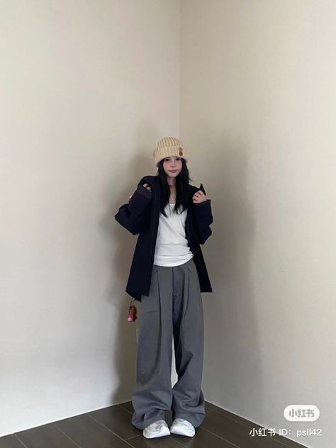 Comfy Asian Outfit, Korean Cold Outfits, Cute Winter Outfits Douyin, Acubi Fashion Japan, Japanese Outfits Casual, Japan Fashion Casual, Oversized Acubi Fashion, Acubi Fashion Comfy, Asian Streetwear