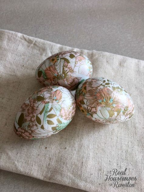 DIY TiSSUE PAPER EASTER EGGS - Housewives of Riverton Blown Egg Ornaments Diy, Paper Easter Eggs, Spring Luncheon, Blown Eggs, Watercolor Sketching, Eggs Image, Arts And Crafts For Teens, Easter Craft Decorations, Spring Decorations