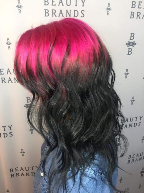 Pink roots to brown hair Hair Dye Roots Only, Pink Shadow Root Black Hair, Dyed Roots On Brown Hair, Hot Pink Ghost Roots, Dyed Roots Hair, Pink Roots Hair, Pink To Black Hair, Red Roots Brown Hair, Ghost Roots Hair Dye