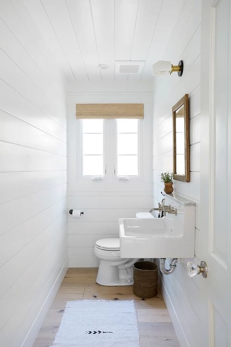 Powder Room Design Ideas, Coastal Cabin, Cottage Bath, Schoolhouse Electric, Outdoor Bathroom, Powder Room Design, Divine Design, Beach Bathrooms, Manhattan Beach