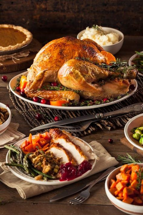 Typical Thanksgiving Dinner, Holiday Dinner Ideas, Thanksgiving Aesthetic, Turkey Dinner, Tier 1, Cooking Turkey, Fall Dinner, Thanksgiving Feast, Thanksgiving Food