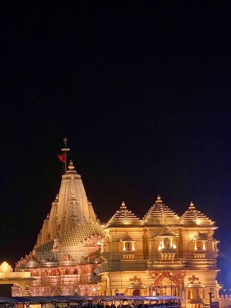 #Mahadev #somnath #shiv #shiva #temple Somnath Mandir Photo, Somnath Mahadev Hd Wallpaper, Somnath Temple Hd Wallpaper, Somnath Temple Photography, Somnath Mandir, Somnath Jyotirlinga, Gujarat Travel, Shiv Murti, Temple Gopuram