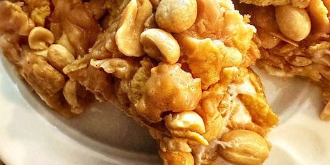 Cake bars topped with marshmallow, peanuts, and rice cereal are a creative and tasty homemade version of PayDay® bars. Payday Cake, Payday Bars, Dessert Bars Recipes Easy, Assorted Cookies, Peanut Cake, Cake Bars Recipe, Butter Desserts, Easy Bar Recipes, Bar Desserts