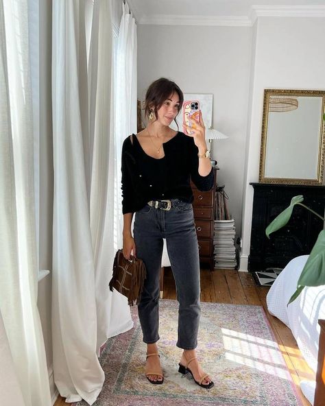 Rosie Ann Butcher, Black Mom Jeans Outfit, Outfit For Autumn, Grey Jeans Outfit, Dark Grey Jeans, Mom Jeans Outfit, Black Mom Jeans, Black Jeans Outfit, Grey Jeans