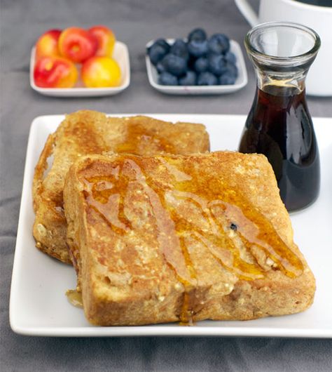 German Toast (aka Pancake French Toast)  Why haven't I found a recipe for this on pintrest yet?!  French toast, but instead of dipping in egg, you dip it in pancake batter!  one of my favorite breakfast recipes! Pancake French Toast, Donut French Toast, Pancake Batter Recipe, French Toast Batter, French Toast Pancakes, Challah French Toast, Best French Toast, Raw Vegan Desserts, Favorite Breakfast Recipes