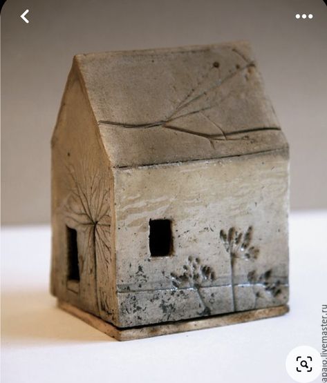 Clay House, Small Wooden House, Pottery Houses, Air Dry Clay Projects, Clay Houses, Pottery Handbuilding, Keramik Design, Hand Built Pottery, Pottery Classes