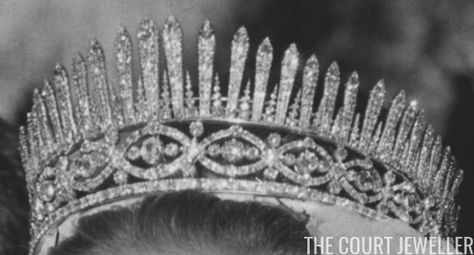 Fringe Tiara, Royal Tiaras, Beautiful Tiaras, Diamond Tiara, Princess Margaret, National Portrait Gallery, Royal Jewels, Royal Jewelry, Crown Jewels