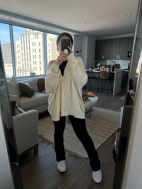 Bootcut Leggings Outfit, Bootcut Leggings, Leggings Outfit Fall, Boot Cut Leggings, Long Sleeve Outfits, Leggings Outfit, Winter Leggings, Outfit Inspo Fall, Outfits With Leggings