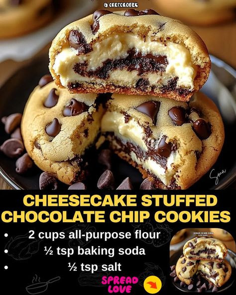 Cheesecake Stuffed Chocolate Chip Cookies Chocolate Chip Cheesecake Cookies Recipe, Stuffed Chocolate Chip Cookies, Cheese Cake Filling, Fluff Desserts, Chocolate Chip Cheesecake, Chocolate Chip Cookies Recipe, Soft Chocolate Chip Cookies, Tastemade Recipes, Cookie Dough Recipes