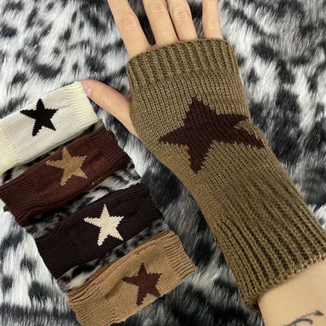 Fingerless Gloves Aesthetic, Gloves Aesthetic, Cotton Crochet Patterns, Diy Crafts To Do, Handmade Artwork, Fairy Grunge, Alternative Outfits, Cute Crochet, Star Shape