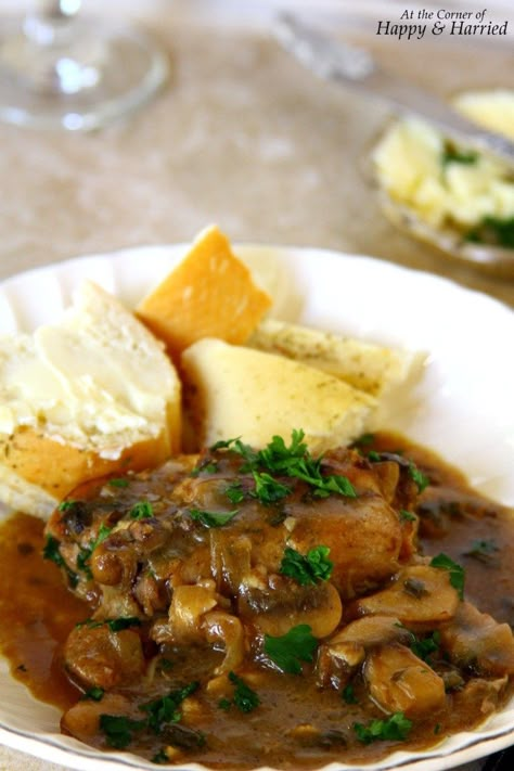 Coq au Vin {Chiken In A Red Wine Sauce} Red Wine Mushroom Sauce, Cooking With Red Wine, Red Wine Reduction Sauce, Red Wine Chicken, Red Wine Recipe, Chicken And Mushrooms, All About Us, Red Wine Sauce, Braised Chicken