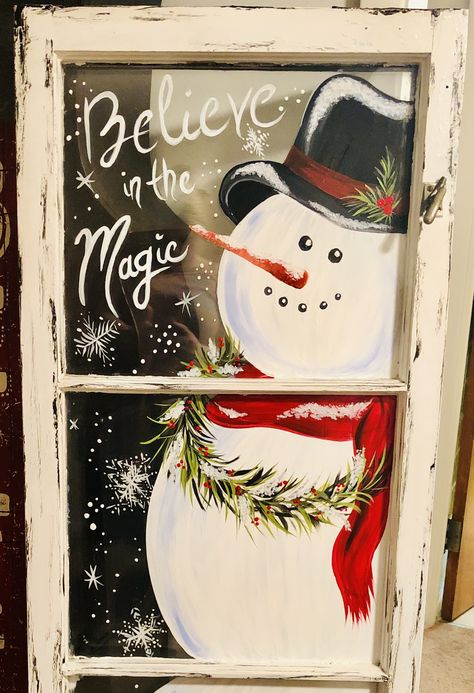 Happy Holidays Window Art, Christmas Decor On Windows, Snow Man Window Painting, Painted Old Windows Ideas, Glass Door Christmas Painting, Window Decoration Ideas For Christmas, Painting Ideas On Windows, Christmas Painting On Glass Window, Snowmen Window Painting