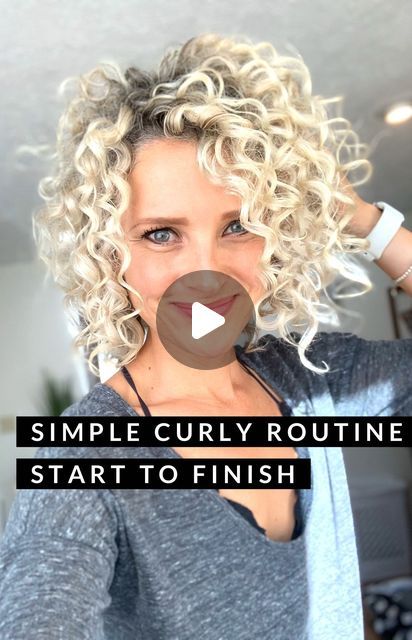 How To Style Front Curly Hair, Med Curly Hair, Sorry Curly Hair Styles, Short Curly Hair On Plus Size Women, Short Curly Hair Styling Ideas, How To Style Short Curly Hair Tutorials, Natural Curly Bob Hairstyles Medium, 3b Curly Hair Styles, Ways To Style Short Curly Hair