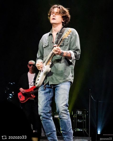 John Mayer Outfit, John Clayton, Outfit 2023, Blues Guitar, John Mayer, Concert Photography, Guitar Player, Grammy Awards, American Singers