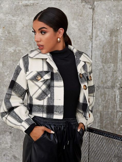 Plaid Jacket Outfit, Plaid Jacket Women, Cropped Coat, Womens Jackets Casual, Hello Fashion, Women Overcoat, Floral Jacket, Cute Jackets, Plaid Jacket