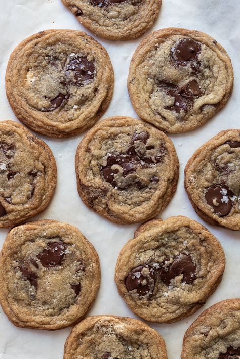 The best halva chocolate chip cookies | Dianne Bibby is a Johannesburg food stylist, recipe developer, and food blogger. Chocolate Chip Cookie Aesthetic, Healthy Recipes Desserts, Recipe Developer, Best Cookies, Baking Cookies, Pinterest Blog, Sweet Cakes, Favorite Cookies, Cookies Recipes Chocolate Chip