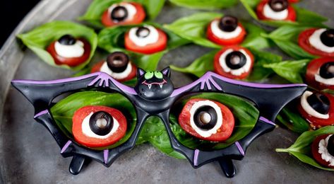 Halloween Caprese, Bat Glasses, Pumpkin Frappuccino, Pumpkin Pie Chia Pudding, Basil Growing, Keto Halloween, Spider Web Cake, Keto Cheese Chips, Pumpkin Spice Frappuccino